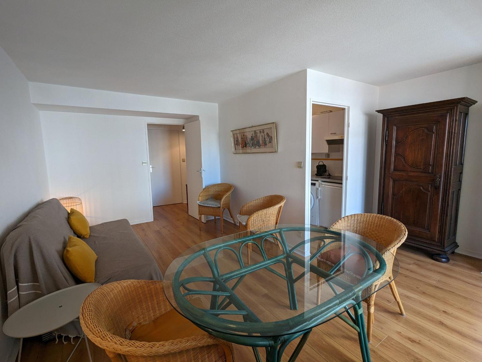 Arcachon Centre: Beau T2 53M² Avec Terrasse, Parking, Ascenseur, Proche Plage Et Commerces - Fr-1-420-93 Екстер'єр фото